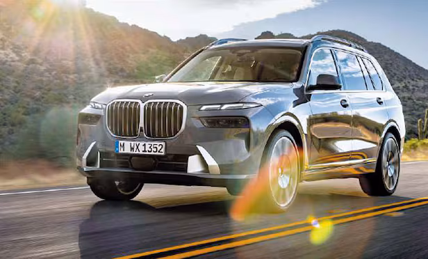 South Korea's Ultra-Premium Car Sales Top Mid-Range for First Time